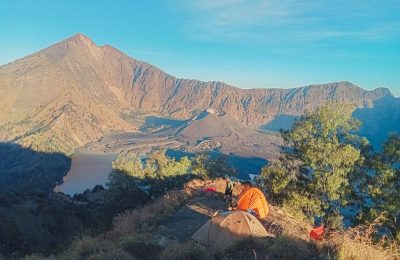 Mount Rinjani Crater Rim Hike 2 Days 1 Night Package